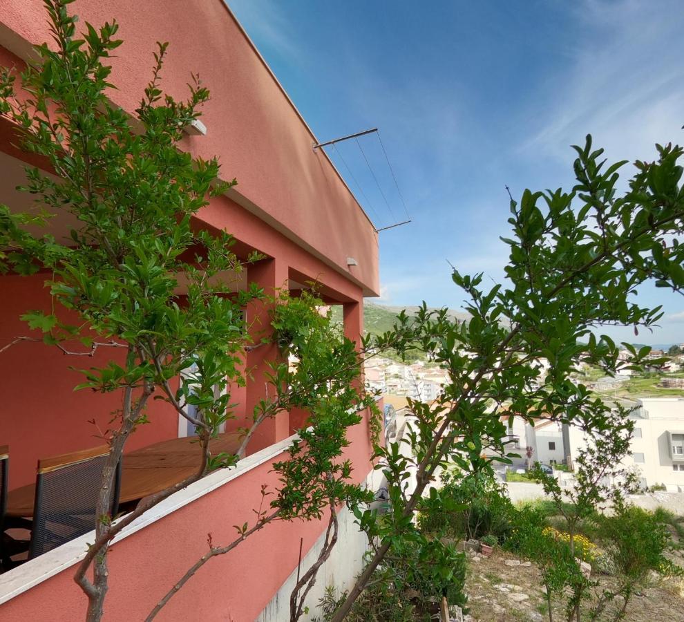 Lifestyle Apartment Podstrana Luaran gambar