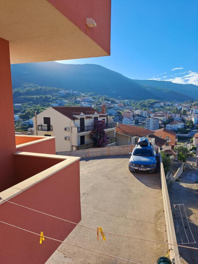 Lifestyle Apartment Podstrana Luaran gambar
