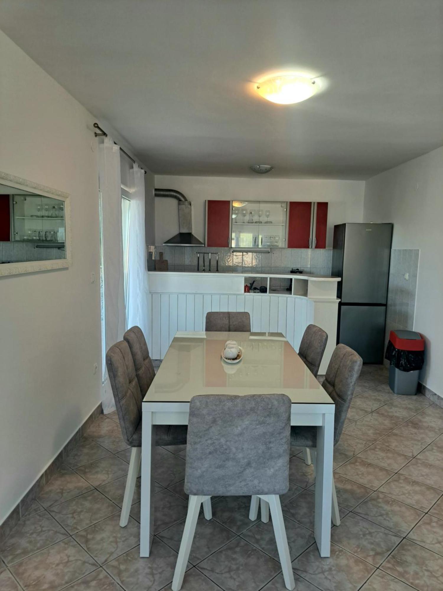 Lifestyle Apartment Podstrana Luaran gambar